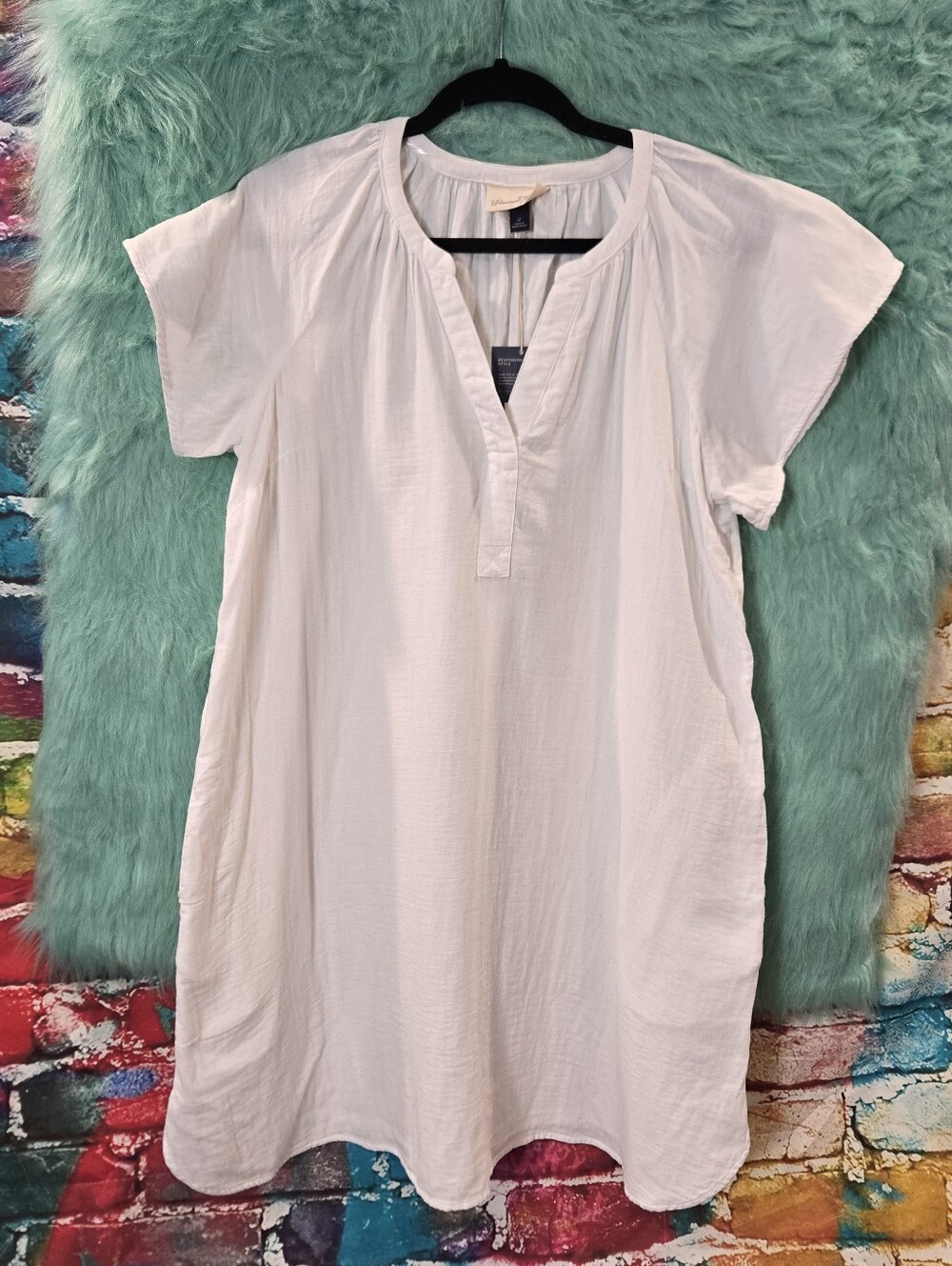 Universal Thread White V Neck Short Sleeve Pocket Dress Size M New With Tags